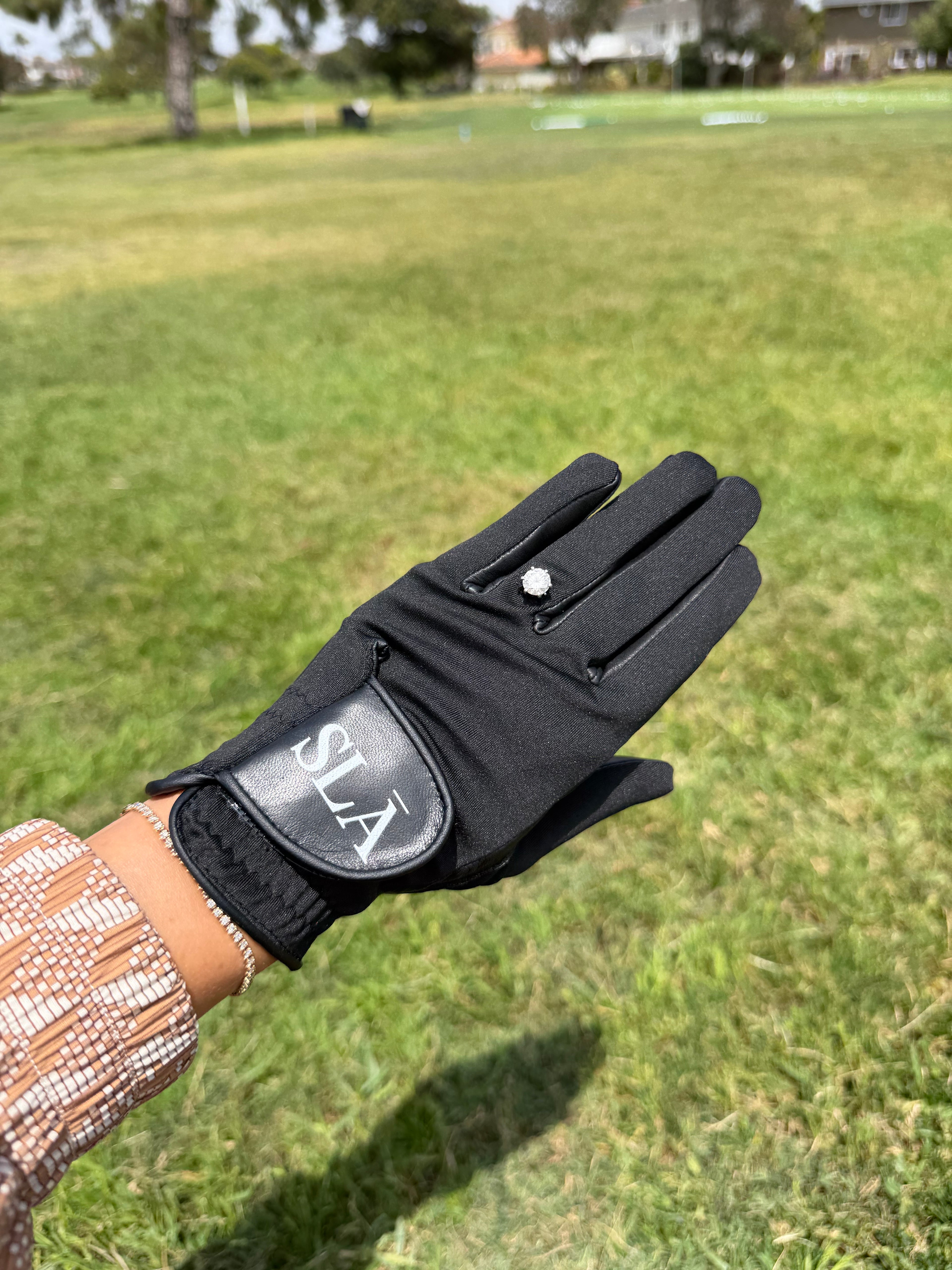 Stretch Glove with Ring Slit
